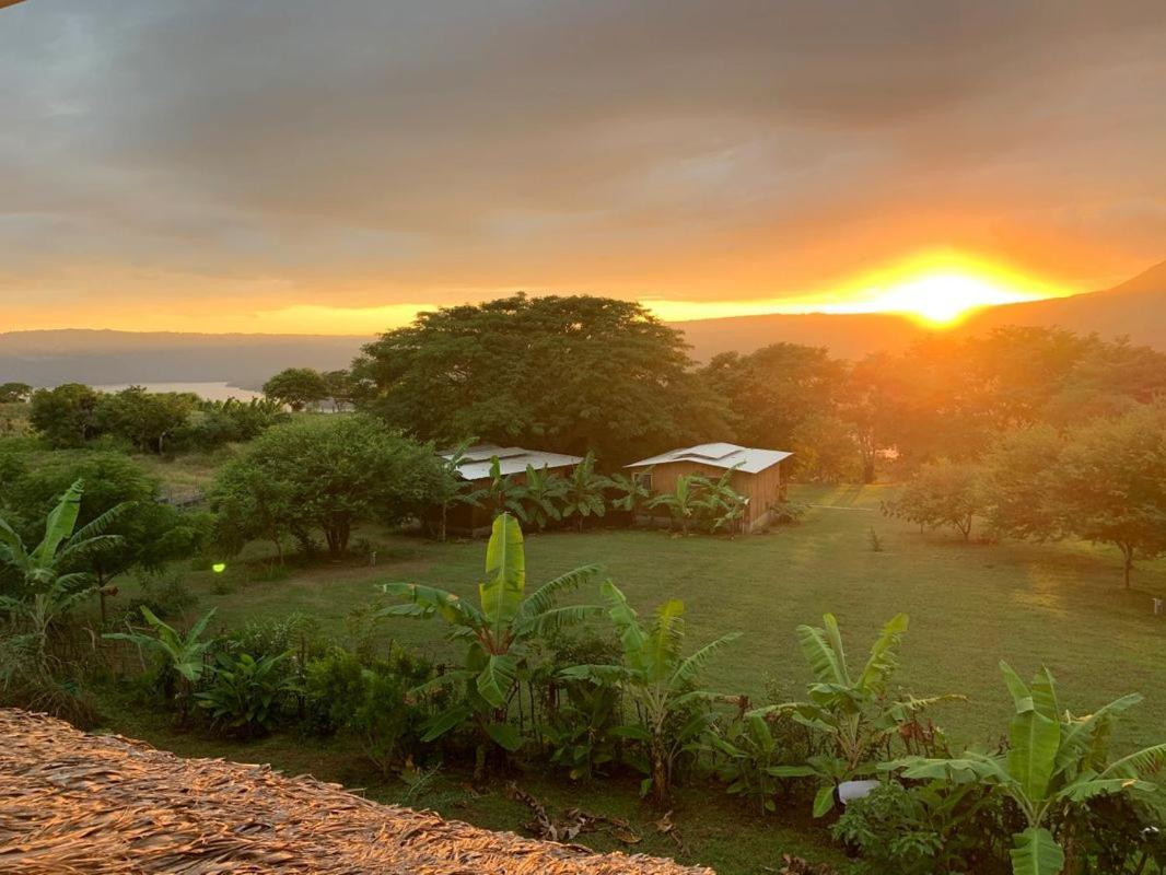 Calalas Lodge Nindirí エクステリア 写真