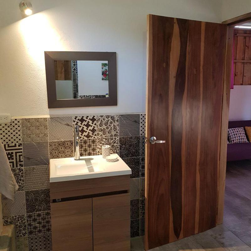Calalas Lodge Nindirí エクステリア 写真